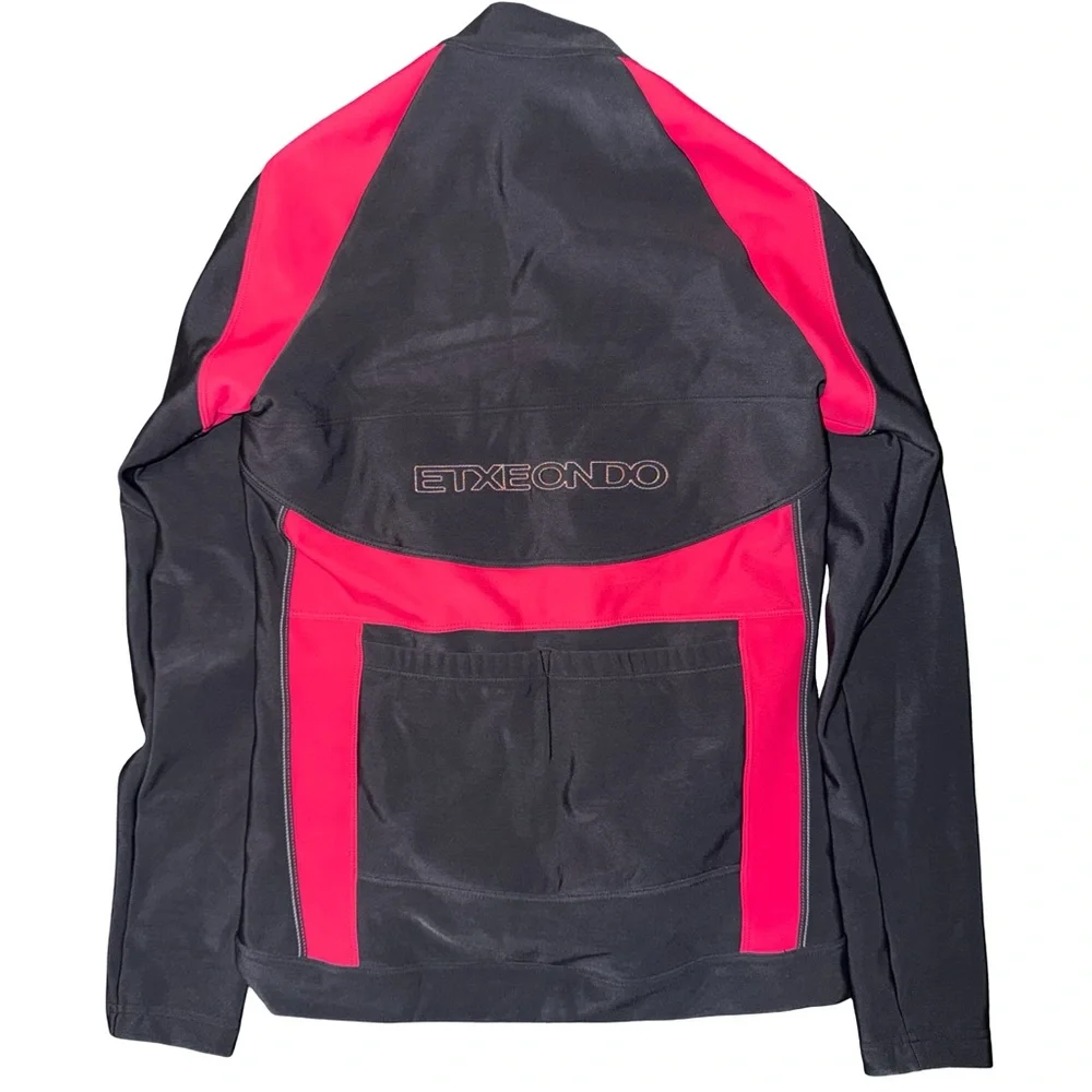 Etxeondo black‎ & pink cycling jacket Size S. Fleece lined.